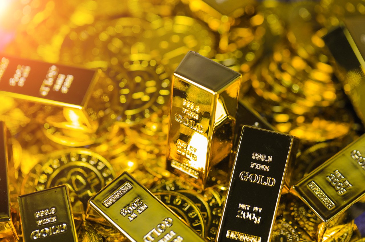 国内饰品金价逼近800元/克!十一假期金店忙促销,消费者观望情绪浓厚