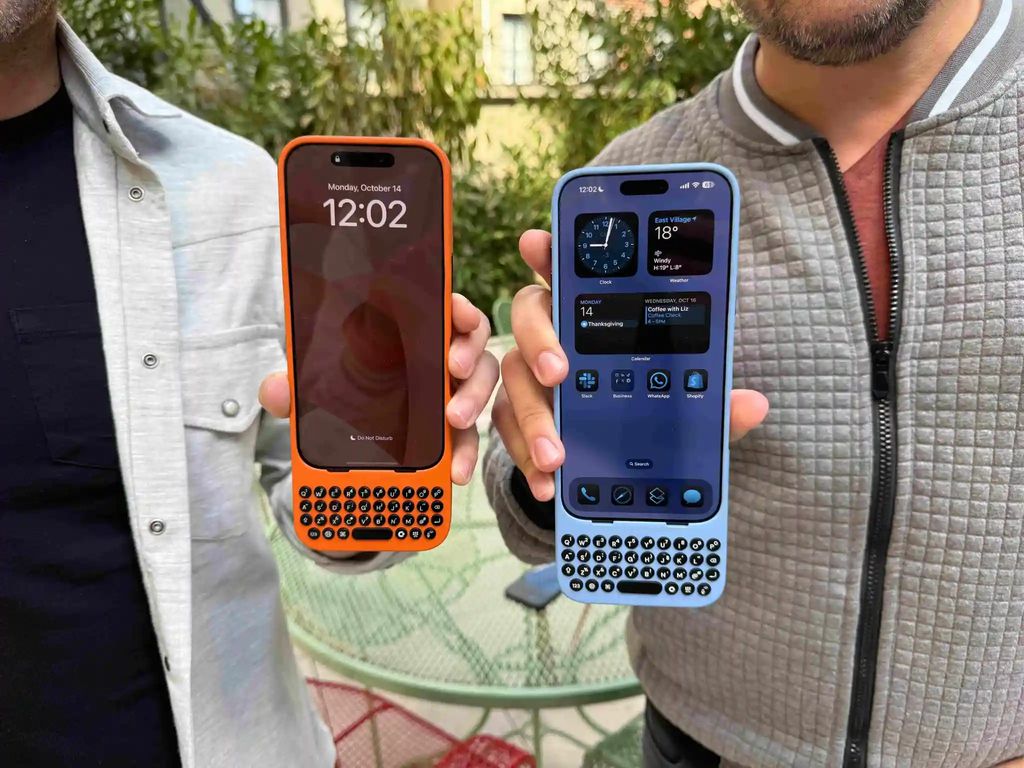 第二代 Clicks 键盘上手:苹果 iPhone 16 Pro / Max 最佳输入伴侣,每次按击都有“黑莓”感