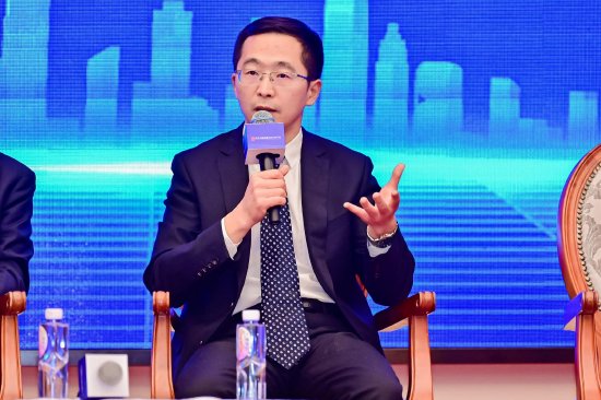 伍戈:需要看到更多“真金白银”的政策,既推动实际GDP的企稳回升,也推动价格企稳或进一步温和上升