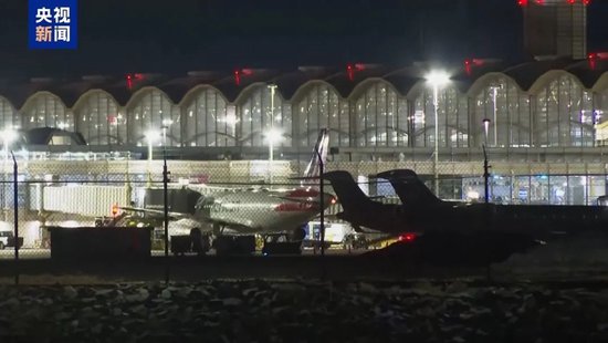 特朗普宣布:67人无一生还!超40具遇难者遗体被找到,中使馆:2名中国公民遇难,坠机前通话内容曝光