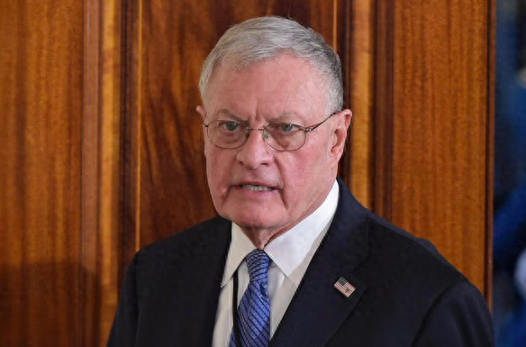 外媒:特朗普俄乌冲突问题特使称,美国希望乌克兰在今年年底前举行选举