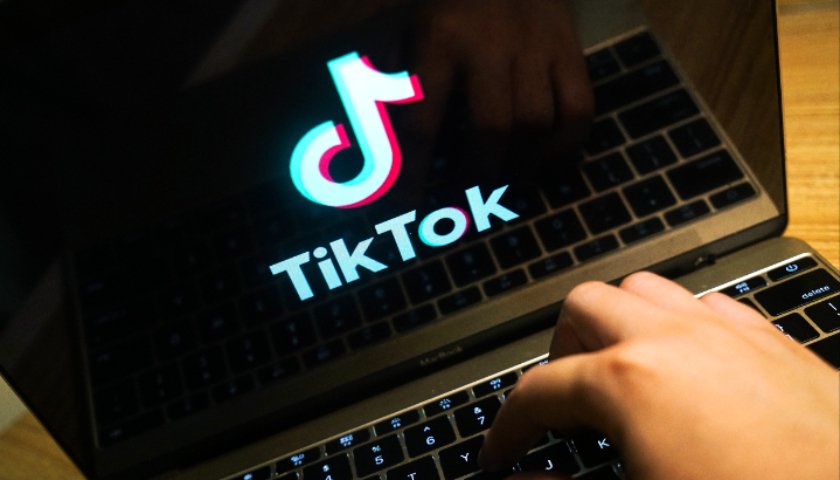 时隔近一个月后,TikTok重新上架美国苹果与谷歌应用商店