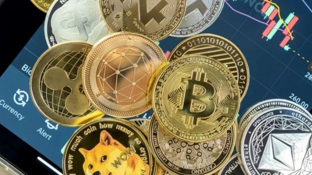 特朗普拟建立加密货币战略储备,市场密切关注首次白宫加密货币峰会