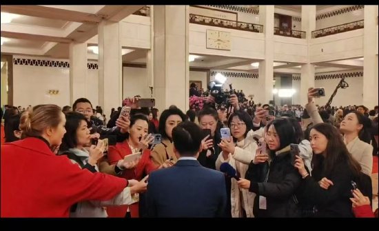 海尔周云杰谈开新媒体账号:两会期间主要精力专注于履职尽责 网上账号是假的