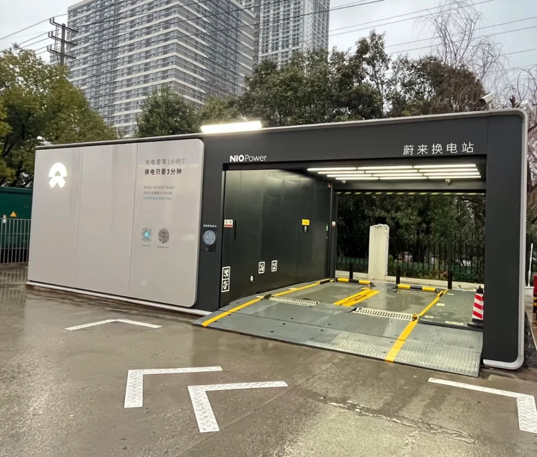 累计亏损超千亿!蔚来被曝裁员