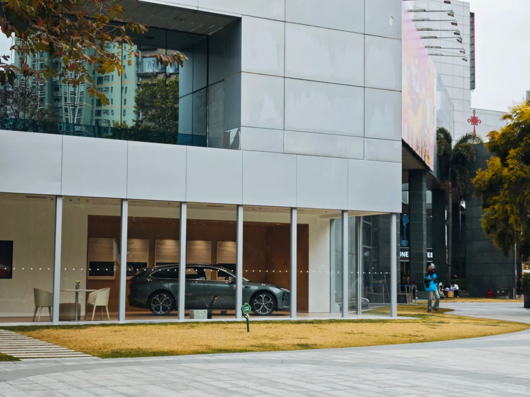 累计亏损超千亿!蔚来被曝裁员