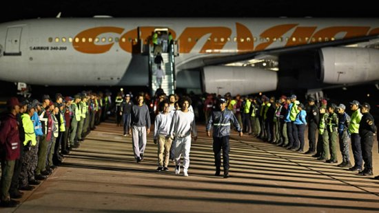 特朗普:购买委内瑞拉石油的国家,对美贸易将加征25%关税