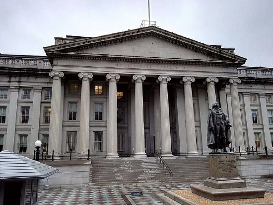 美国国会预算办公室:财政部最早8月可能出现支付违约