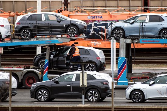 德国抨击特朗普25%汽车关税:损害美欧及全球贸易