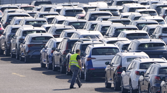 特朗普大幅上调汽车关税影响几何?美国消费者购车成本或激增数千美元