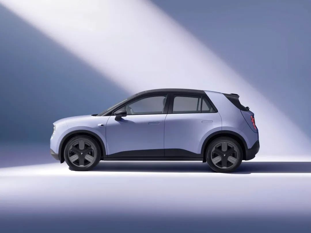 即将上市!蔚来萤火虫内饰官图发布