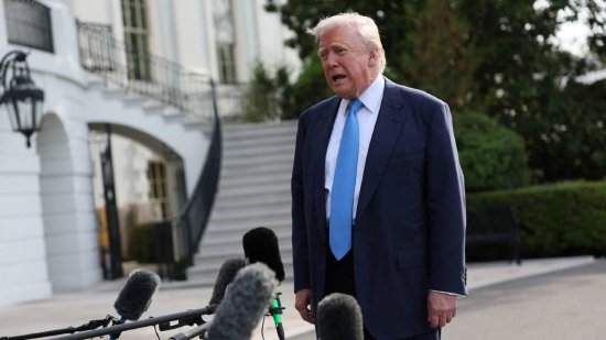 民调显示,特朗普上任近百日支持率下降