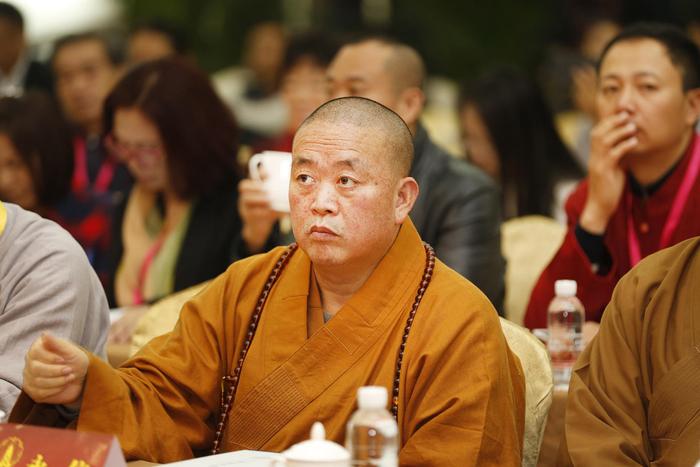 释永信关联的5家企业已注销,曾创办少林资管,4.5亿元拍地引发热议,少林寺备受“过于商业化”质疑