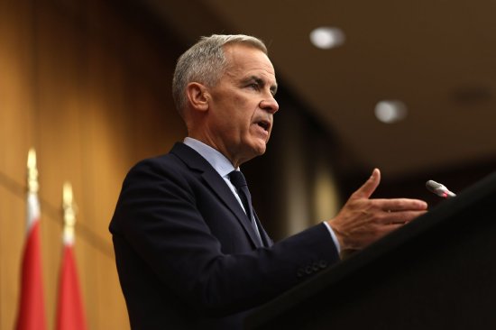 卡尼将重心转向欧洲,推动能源与防务合作协议